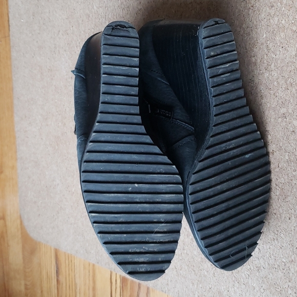 Kenneth Cole Reaction Booties - Picture 4 of 4